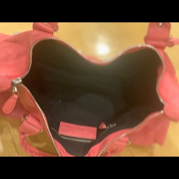 Balengia Balenciaga Giant Work
173080 D94JN 1669 - Picture 2 of 2